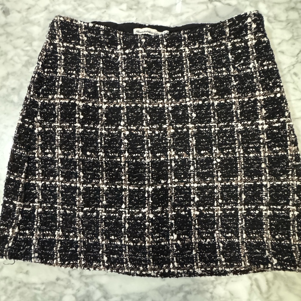 Abercrombie & Fitch Black and White Tweed Mini Skirt